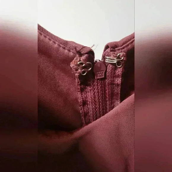 Jane Convertible Dress With Slit - Picture 9 of 9